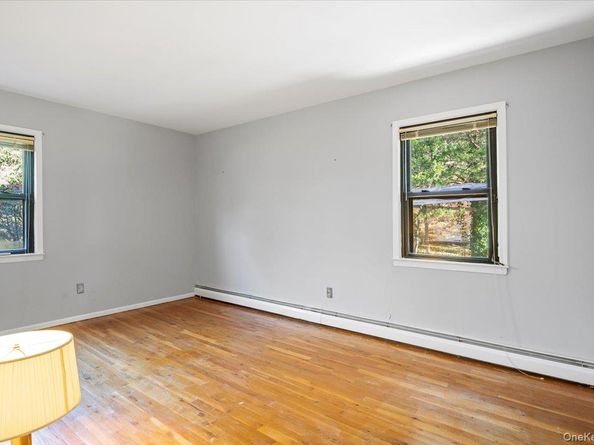 175 Laurel Lane, Laurel Hollow NY 11791