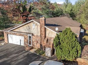 175 Laurel Lane, Laurel Hollow NY 11791