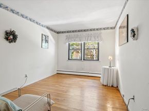 175 Laurel Lane, Laurel Hollow NY 11791