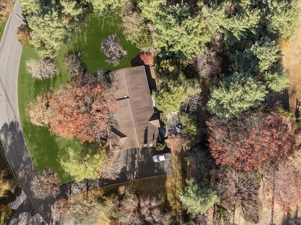 175 Laurel Lane, Laurel Hollow NY 11791