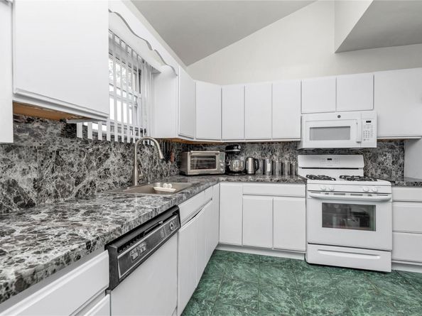 181 Oak Street, West Hempstead NY 11552