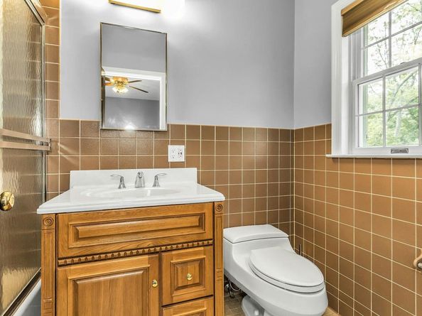 12 Orient Avenue, Northport NY 11768