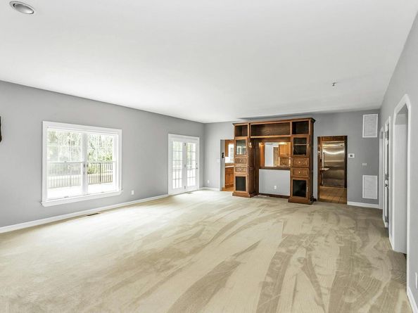 12 Orient Avenue, Northport NY 11768