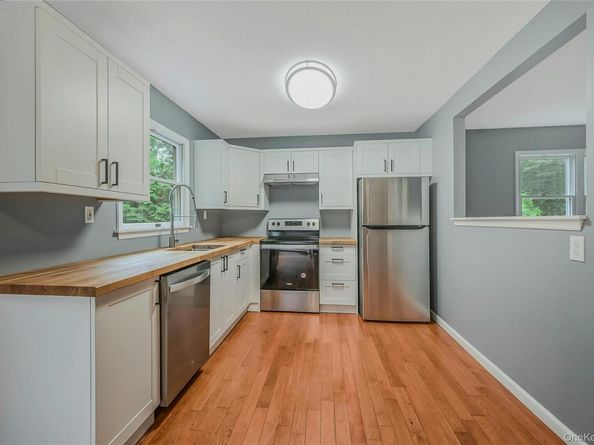 357 Church Lane, Aquebogue NY 11931