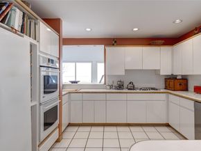 10 Windward Road, Glen Cove NY 11542