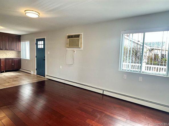720 W Park Avenue, Long Beach NY 11561