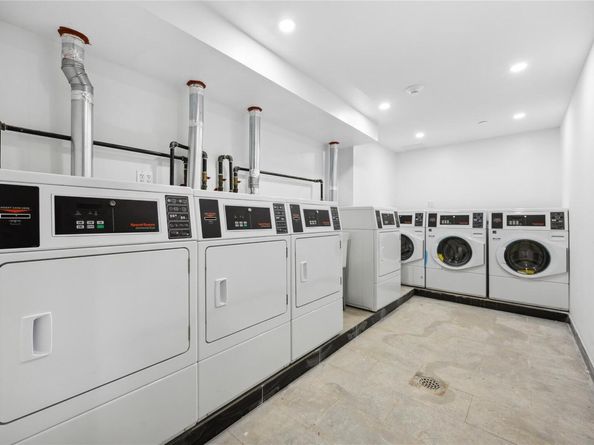 163-07 72nd Ave 2A, Fresh Meadows NY 11365