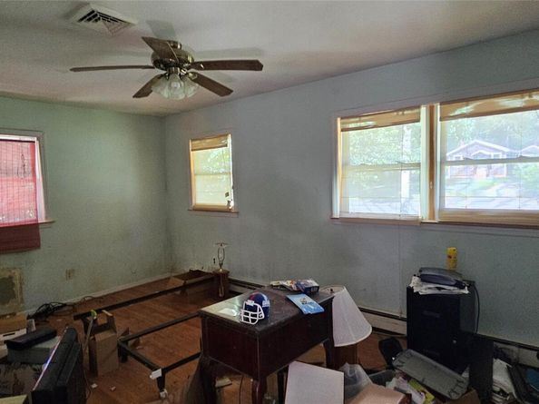 2491 River Road, Calverton NY 11933