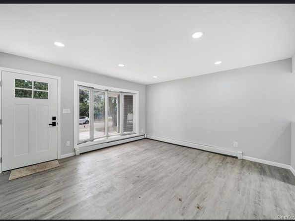 7 E Chestnut Street, Central Islip NY 11722