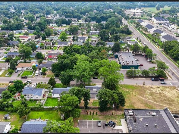 7 E Chestnut Street, Central Islip NY 11722