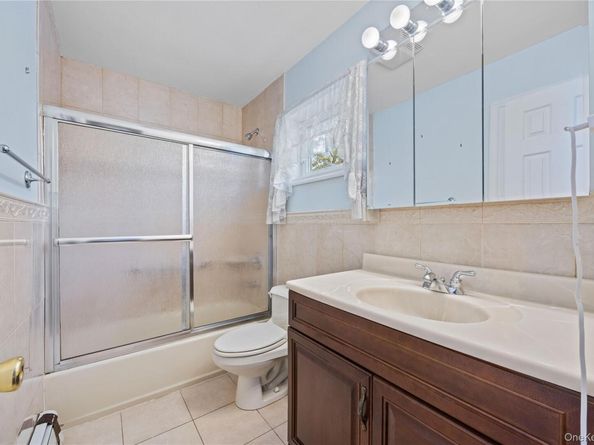 60 Lafayette Street, Huntington NY 11743