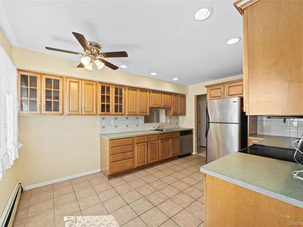 60 Lafayette Street, Huntington NY 11743