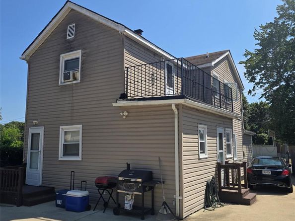 10 Pinebrook Avenue, West Hempstead NY 11552