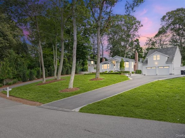 12 Suffolk Down, Shoreham NY 11786