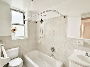 141-42 78 Avenue 1F, Kew Garden Hills NY 11367