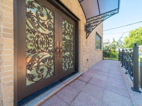 7-24 128 Street, Flushing NY 11356