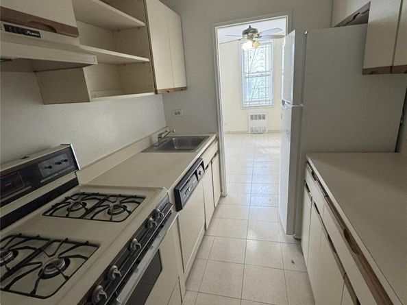 735 Avenue W 1M, Brooklyn NY 11223