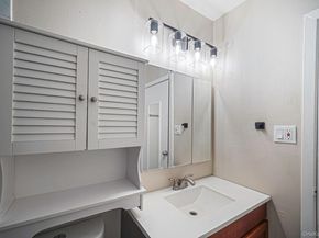 204 Springmeadow Drive N, Holbrook NY 11741