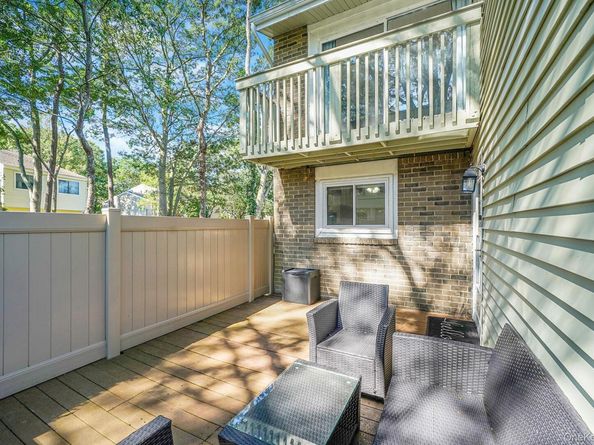 204 Springmeadow Drive N, Holbrook NY 11741
