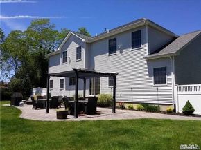 3 Danamarie Lane, East Patchogue NY 11772