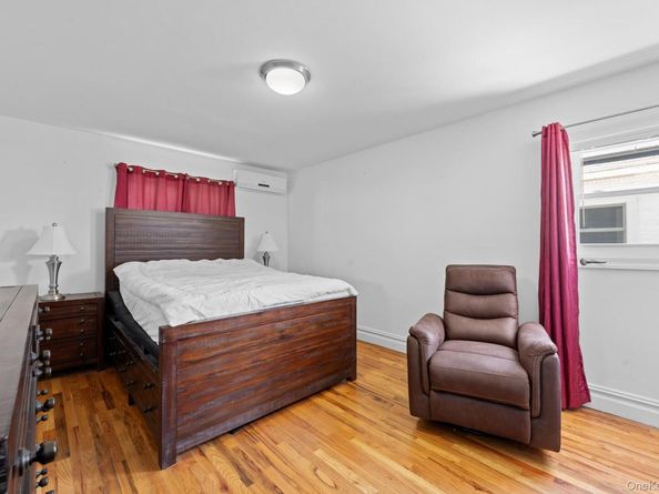 10541 Seaview Avenue, Brooklyn NY 11236
