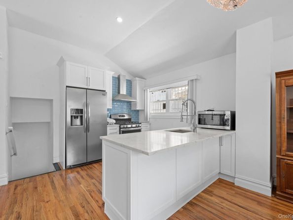 10541 Seaview Avenue, Brooklyn NY 11236