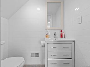 10541 Seaview Avenue, Brooklyn NY 11236