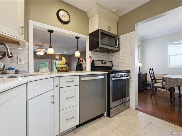 3980 Kingsberry Road, Seaford NY 11783