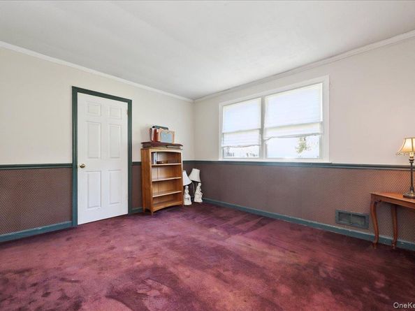 3980 Kingsberry Road, Seaford NY 11783