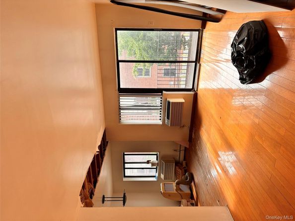 71-34 163rd Street 3, Fresh Meadows NY 11365
