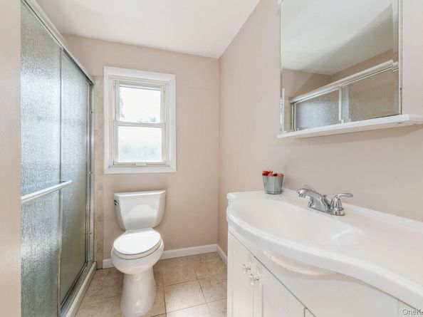 327 Livingston Place, Cedarhurst NY 11516