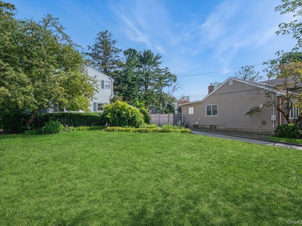 327 Livingston Place, Cedarhurst NY 11516