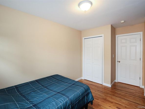 17 2nd Avenue, Locust Valley NY 11560