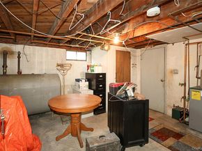 17 2nd Avenue, Locust Valley NY 11560