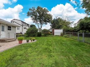 17 2nd Avenue, Locust Valley NY 11560