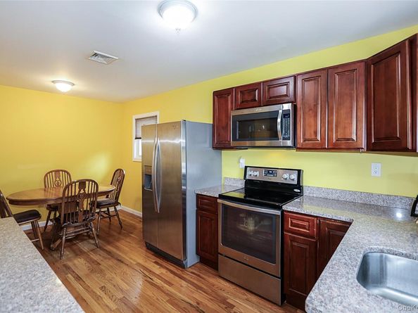 17 2nd Avenue, Locust Valley NY 11560