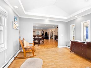 21 Peacock Lane, Levittown NY 11756