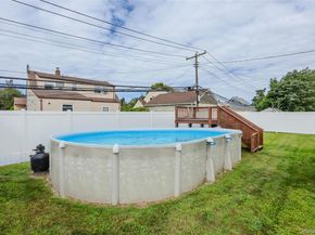 21 Peacock Lane, Levittown NY 11756