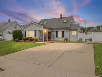 21 Peacock Lane