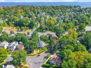 6 Mayhew Avenue, Larchmont NY 10538