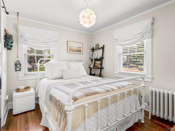 6 Mayhew Avenue, Larchmont NY 10538