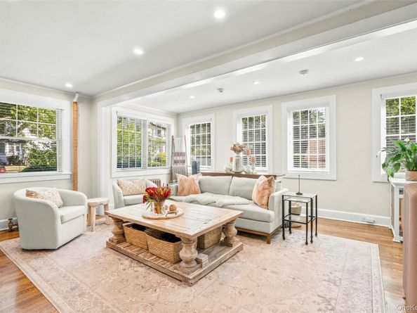6 Mayhew Avenue, Larchmont NY 10538