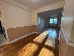 30 Cathedral Avenue 4A, Hempstead NY 11550