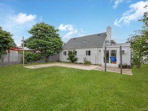 205 S 12th Street, Lindenhurst NY 11757