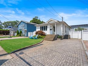 17 Linden Street, Massapequa NY 11758