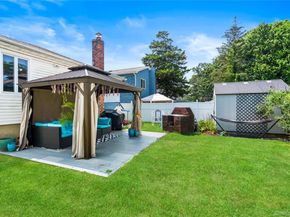 17 Linden Street, Massapequa NY 11758