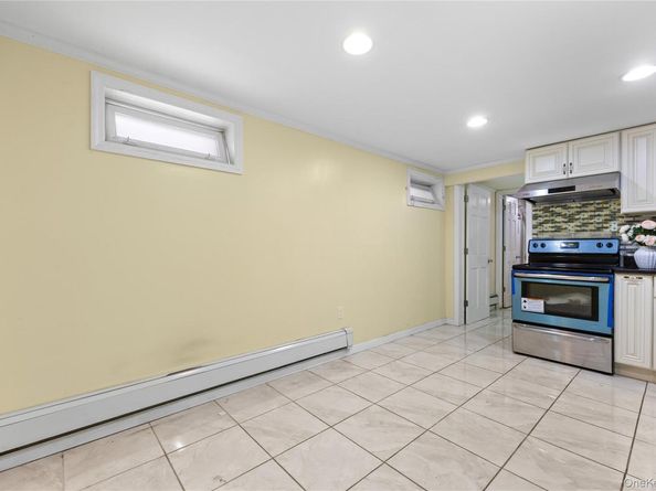 73-08 187th Street, Fresh Meadows NY 11366