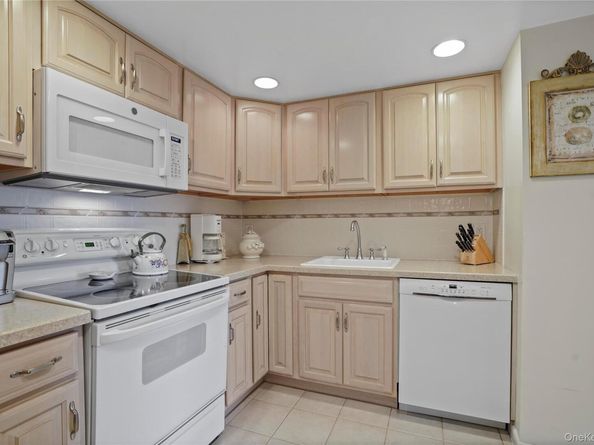 500 High Point Drive 708, Hartsdale NY 10530