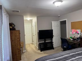 70 W 8th Street, Ronkonkoma NY 11779