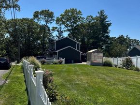 70 W 8th Street, Ronkonkoma NY 11779